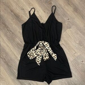 SHEIN Romper with Leopard Print Bow